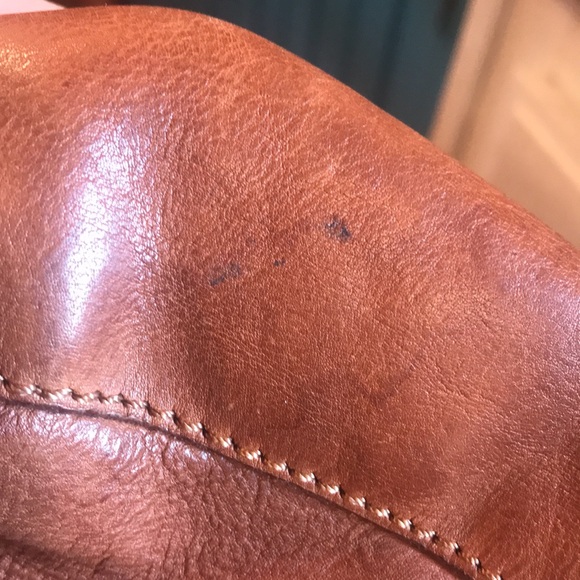 Vilencia Holland Leather Backpack - Picture 10 of 12